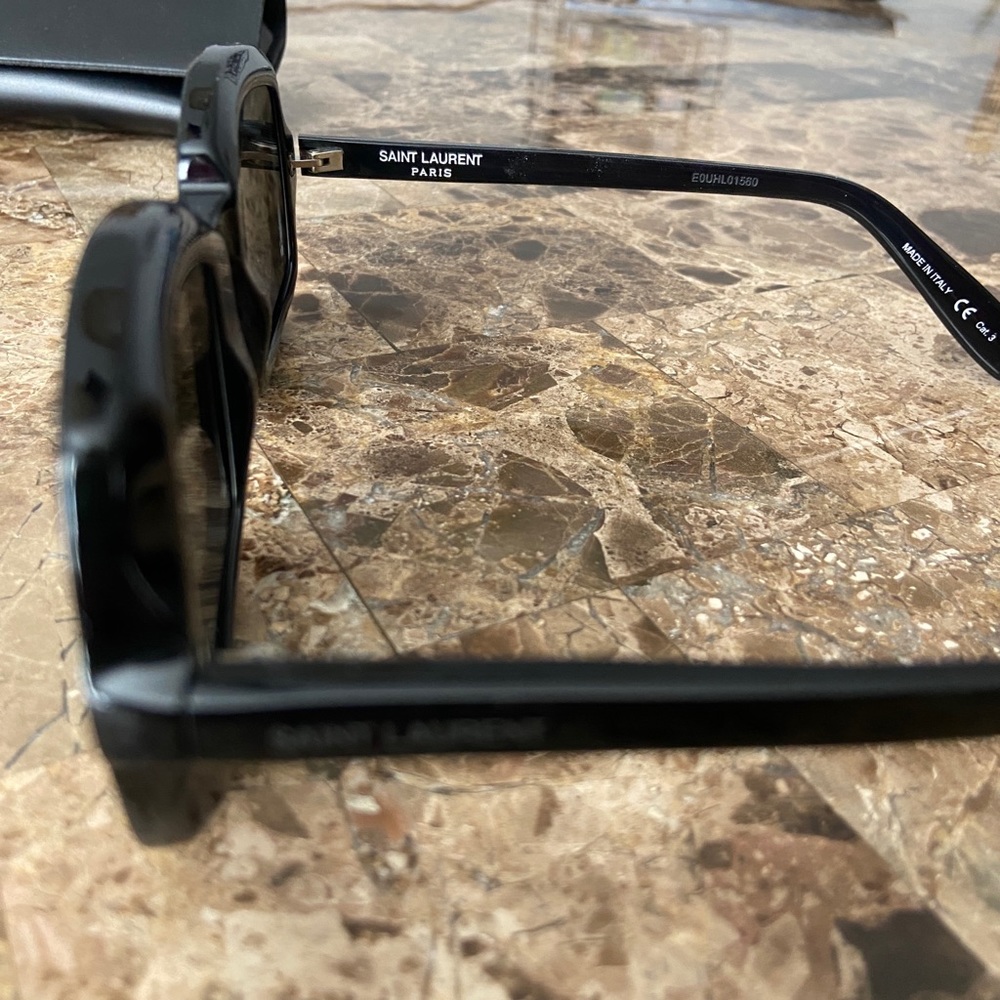 Brand new Saint Laurent Sunglasses - Picture 4 of 9